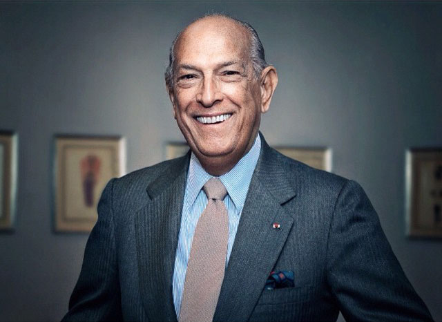 Legendary Designer Oscar De La Renta Dies at 82