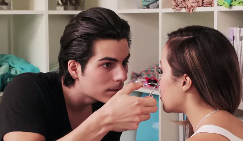 YouTube MUA’s Let Boyfriends Do Their Makeup