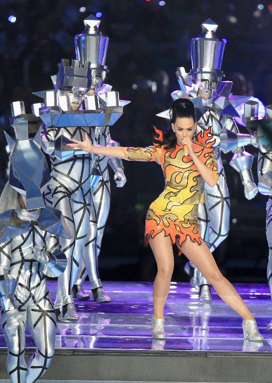 Katy Perry’s Halftime Show Turned Runway for Jeremy Scott