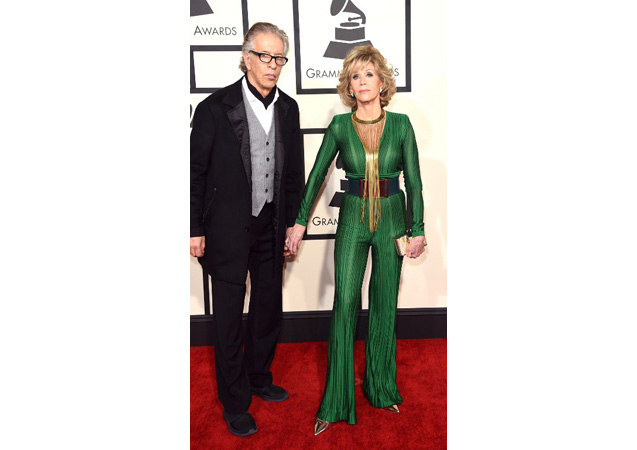Jane Fonda looks like she just came out of a 70s time capsule. Why Jane, why?