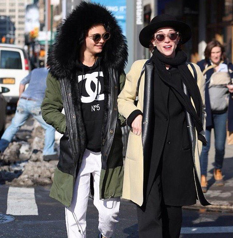 Are Cara Delevingne and St. Vincent Official?!
