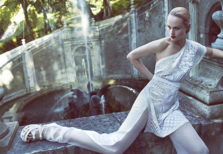 Emilio Pucci releases Spring-Summer campaign featuring Amber Valletta