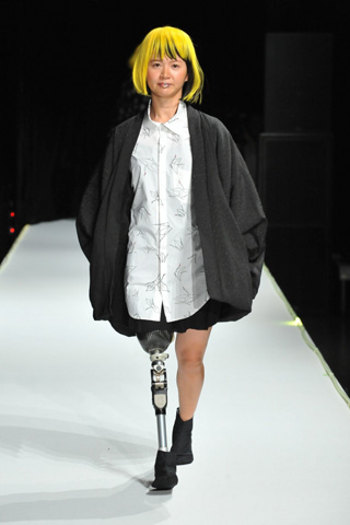 Tokyo Fashion Week Day 3: Paralympic and Disabled Models Steal the Show